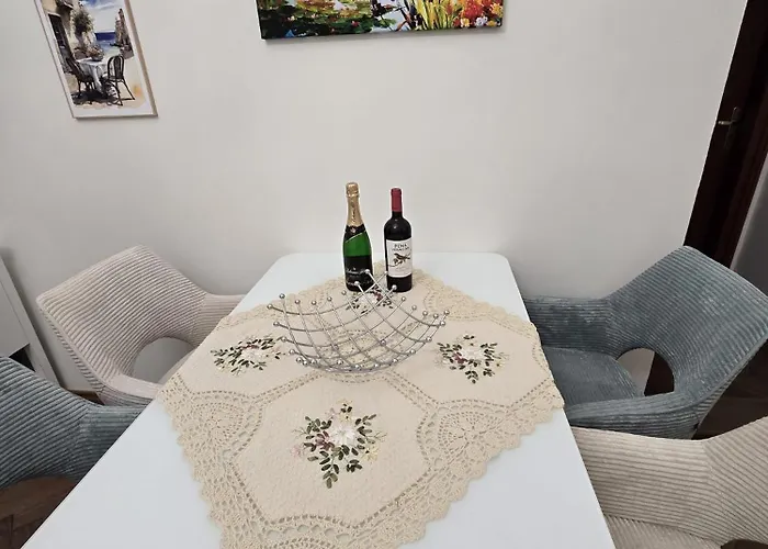 Get Flat Trojanova Apartment *