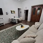 Get Flat Trojanova Apartament