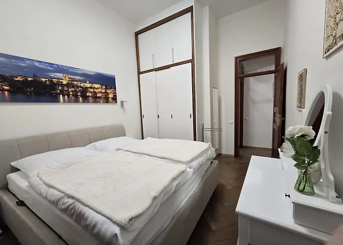Get Flat Trojanova Appartement Praag