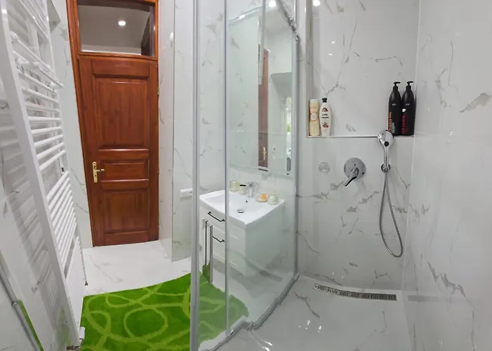 Get Flat Trojanova Appartement Praag
