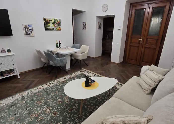 Get Flat Trojanova Apartment